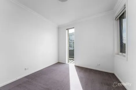 Property photo of 2/105 Orrong Crescent Caulfield North VIC 3161