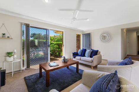 Property photo of 25/27 Camille Crescent Wynnum West QLD 4178