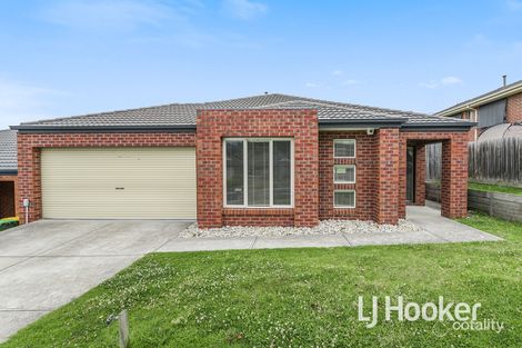 Property photo of 19 Shetland Court Pakenham VIC 3810