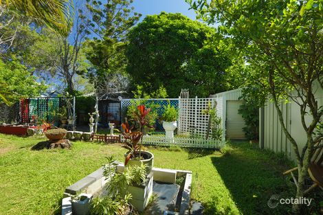 Property photo of 46 Seaview Terrace Moffat Beach QLD 4551