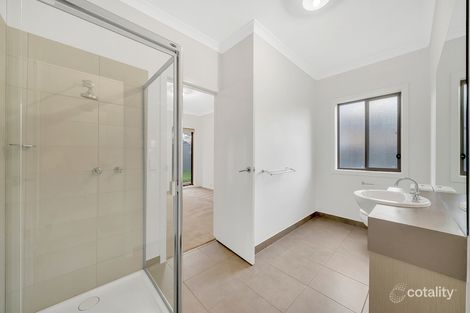 Property photo of 13 Nethercote Street Craigieburn VIC 3064