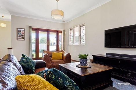 Property photo of 15 Bickley Crescent Manning WA 6152