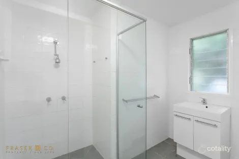 Property photo of 8 Esplanade Noosa North Shore QLD 4565