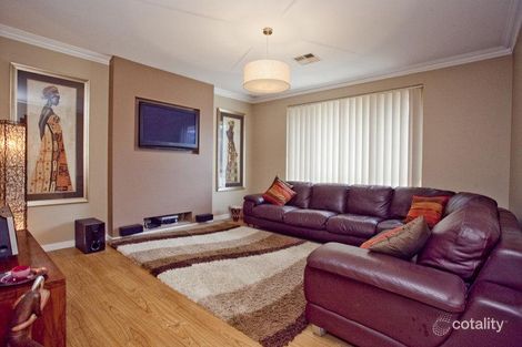 10 Spinnaker Dr, Ocean Reef, WA 6027