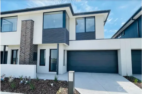Property photo of 16 Quill Circuit Kalkallo VIC 3064