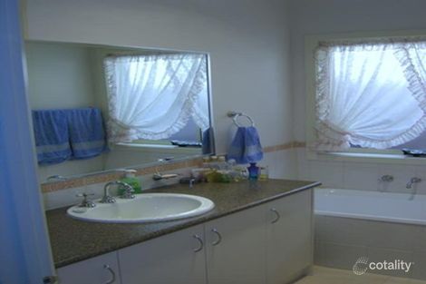 Property photo of 25 Paterson Drive Lynbrook VIC 3975