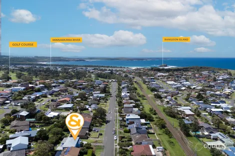 Property photo of 39 Oxley Avenue Kiama Downs NSW 2533