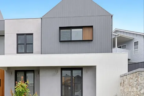 4 Butterfactory Dr, Calderwood, NSW 2527