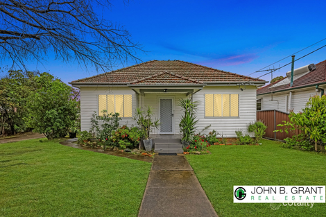 28a Wales St, Greenacre, NSW 2190
