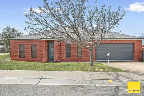 34 Soldatos Dr, Golden Square, VIC 3555