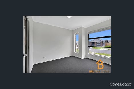 Property photo of 37 Riland Boulevard Tarneit VIC 3029