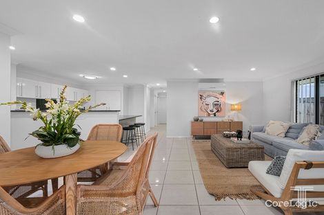Property photo of 8 Adley Street Carindale QLD 4152