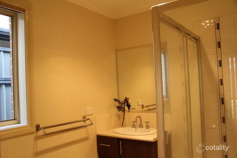 Property photo of 29 Moncrieff Parade Point Cook VIC 3030