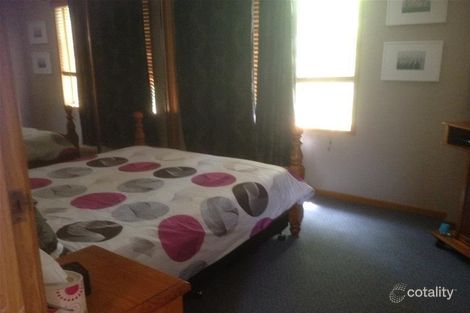 Property photo of 2/3 Messines Street Shoal Bay NSW 2315