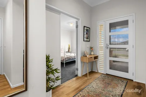 Property photo of 14 Maple Drive Romsey VIC 3434