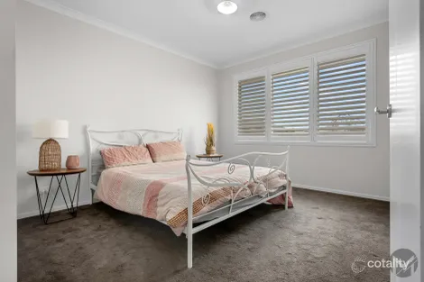 Property photo of 14 Maple Drive Romsey VIC 3434