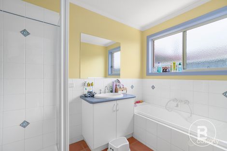 Property photo of 53 Bonshaw Drive Sebastopol VIC 3356