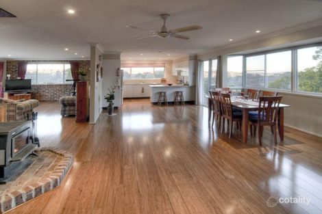 Property photo of 12 Yallambee Avenue Armidale NSW 2350