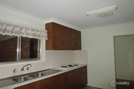 Property photo of 10 Banks Avenue Kooringal NSW 2650
