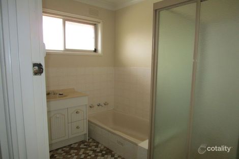 Property photo of 10 Banks Avenue Kooringal NSW 2650