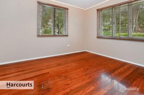 Property photo of 38 Kolora Crescent Ferny Hills QLD 4055