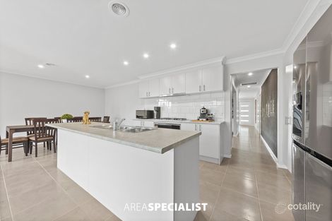 Property photo of 14 Summit Drive Pakenham VIC 3810
