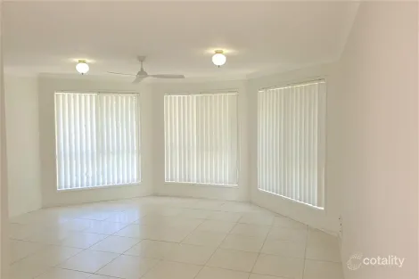 Property photo of 4 Desert Falls Crescent Parkwood QLD 4214