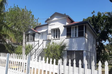 63 Carmody St, Hermit Park, QLD 4812