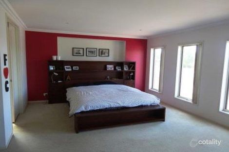 Property photo of 2 Keith Court Darley VIC 3340