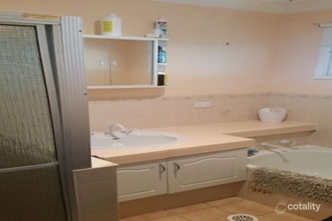 Property photo of 39 Bottlebrush Avenue Bradbury NSW 2560