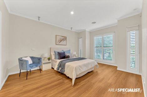 Property photo of 6 Cherry Lake Green Caroline Springs VIC 3023