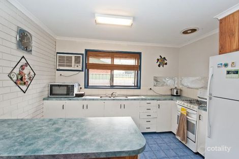 Property photo of 2/432 Kotthoff Street Lavington NSW 2641