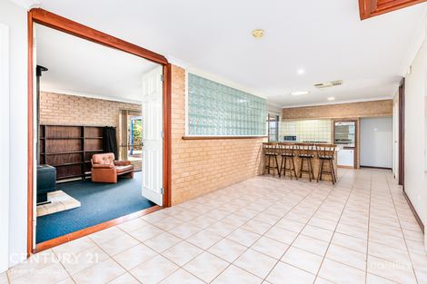 Property photo of 25 Sovereign Drive Thornlie WA 6108