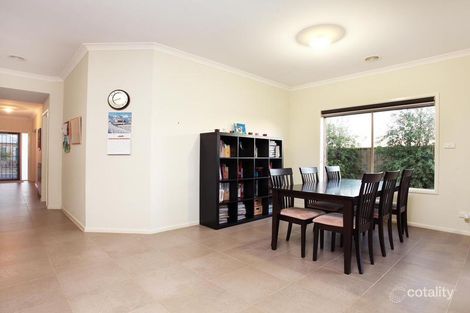 Property photo of 20 Beckett Crescent Caroline Springs VIC 3023