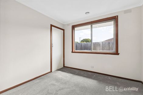 Property photo of 6 Luscombe Court Kilsyth VIC 3137