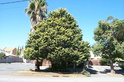 19 Queens Rd, Mount Pleasant, WA 6153