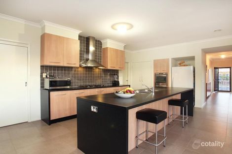 Property photo of 20 Beckett Crescent Caroline Springs VIC 3023