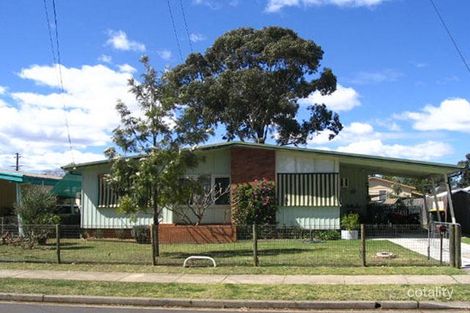 54 Sandakan Cres, Lethbridge Park, NSW 2770