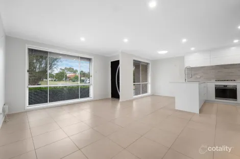 Property photo of 10 Chifley Place Bligh Park NSW 2756