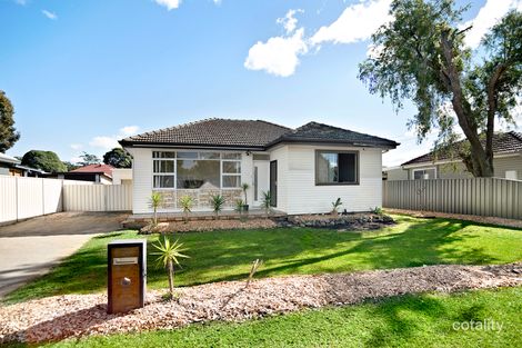 Property photo of 10 Lakelands Drive Dapto NSW 2530