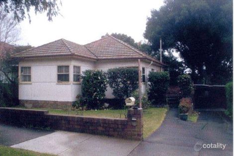 225 Wangee Rd, Greenacre, NSW 2190