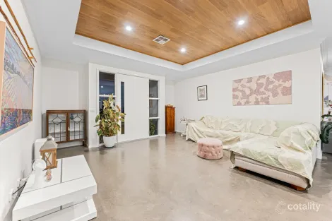 Property photo of 33 Golf Course Road Dareton NSW 2717