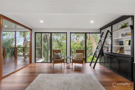 24 Hutton Rd, Arana Hills, QLD 4054