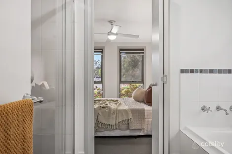 Property photo of 29 Lancaster Circuit Old Noarlunga SA 5168