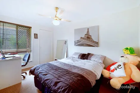 Property photo of 2/77 Usher Avenue Labrador QLD 4215