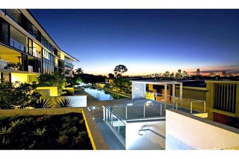 316/90 Wynnum Rd, Norman Park, QLD 4170