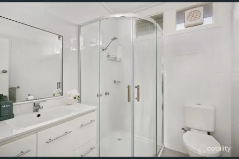 Property photo of 34 Pur Pur Avenue Lake Illawarra NSW 2528