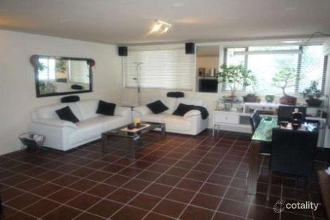 2/5 Andrews St, Southport, QLD 4215