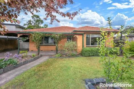 21 Lawson St, Sunbury, VIC 3429