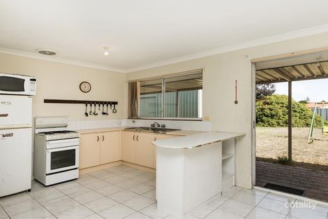 Property photo of 6 Limosa Glade Warnbro WA 6169